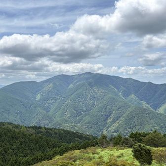 好きなデッキテラスから金剛山🤩

今からダイトレ~もみじ谷で金剛山へ行きます💪