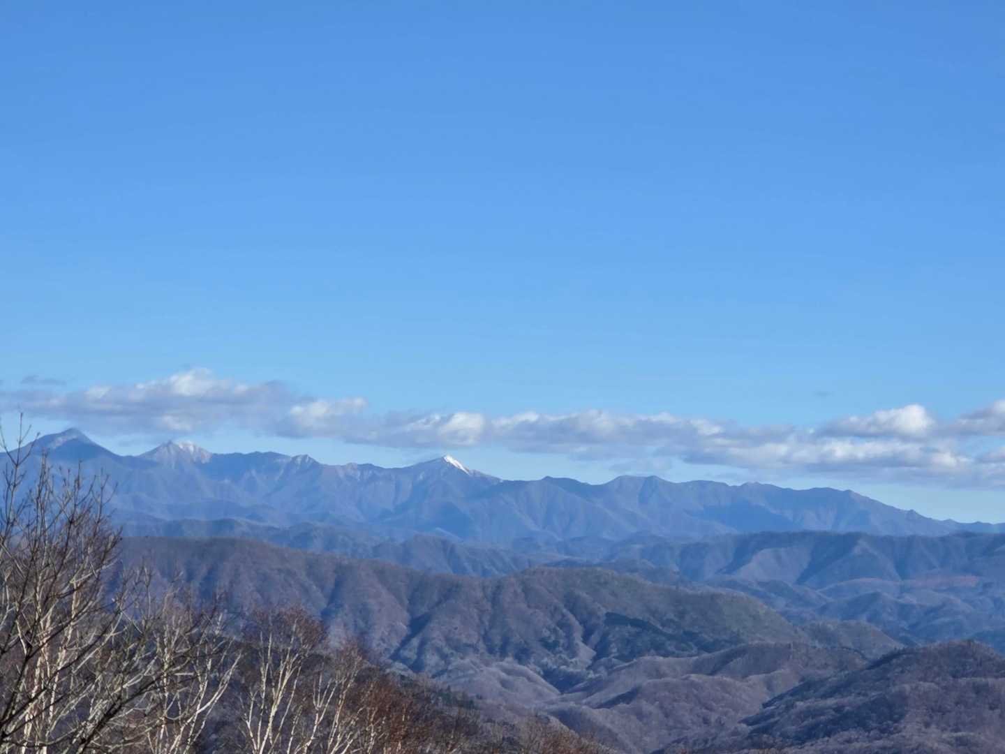 その右側の山々✨