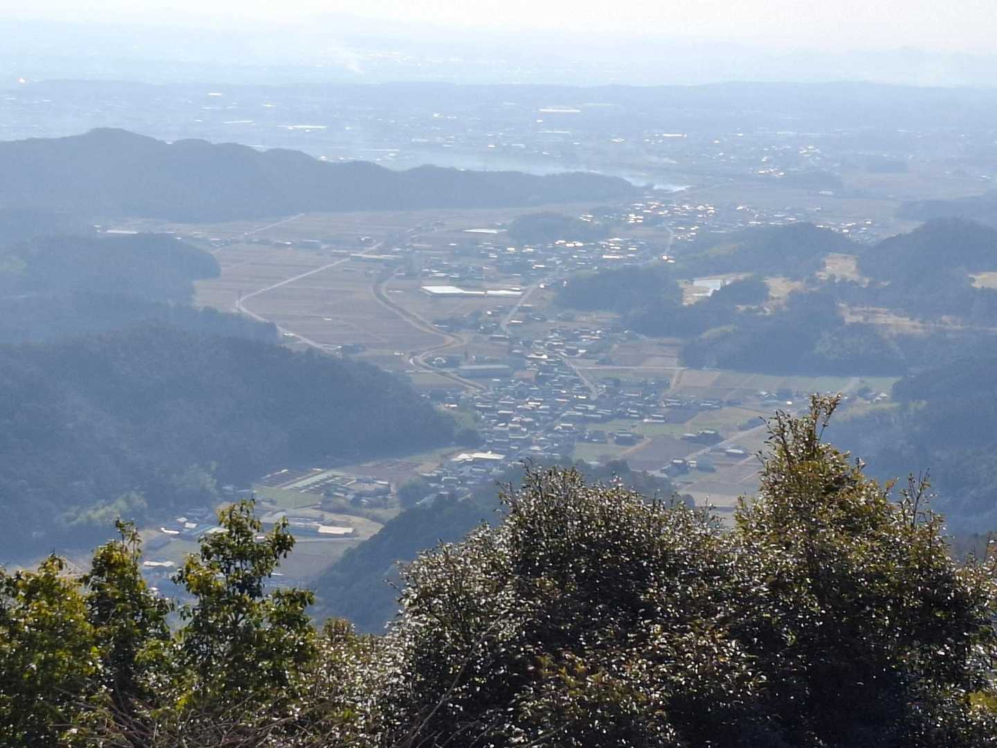 山頂からオーセントゴルフ場方面