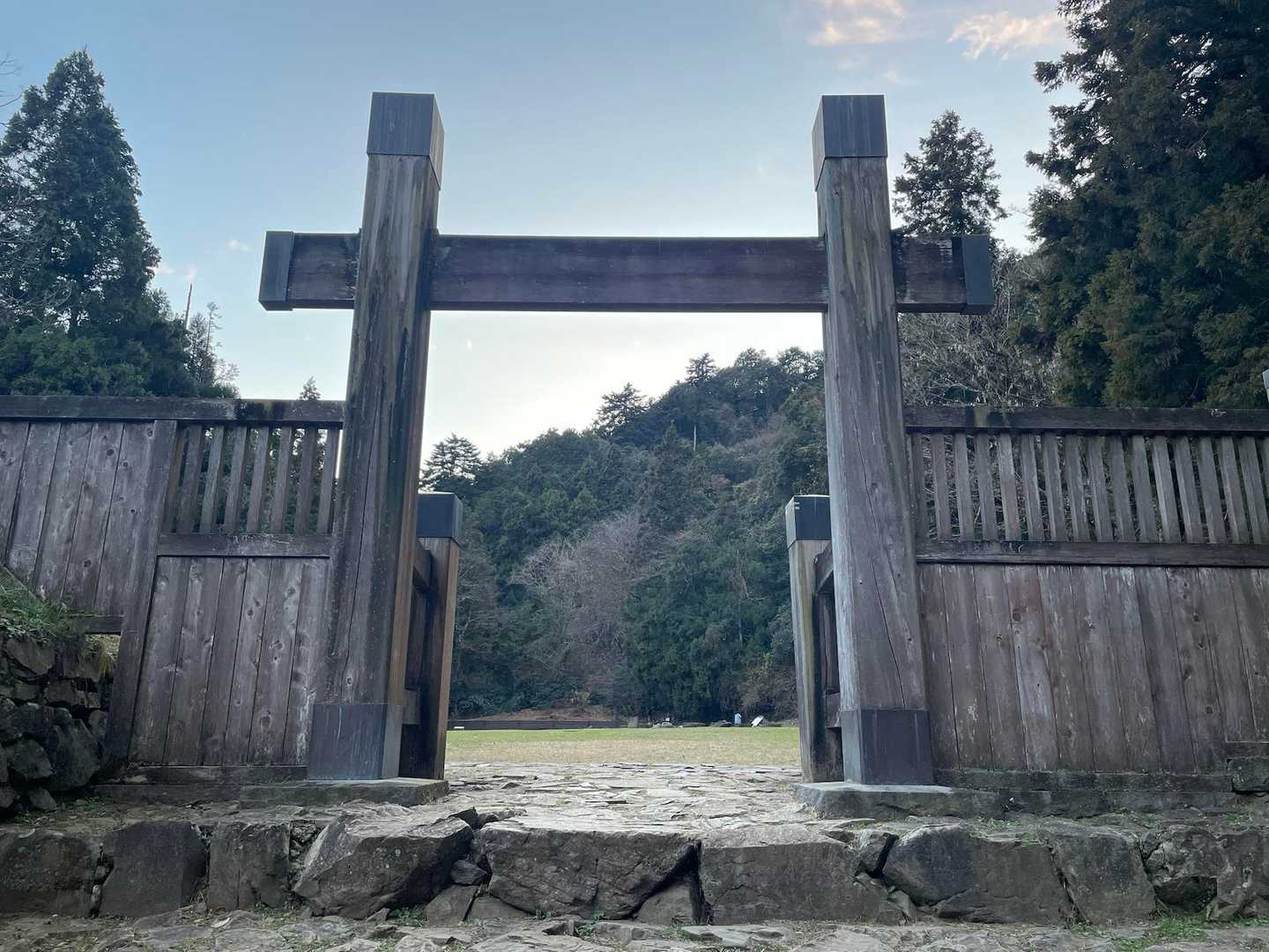 天守閣跡-北高尾富士見台 往復コースの写真