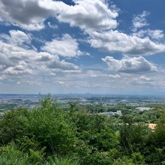 【西高森山 山頂】
春日井・名古屋方面