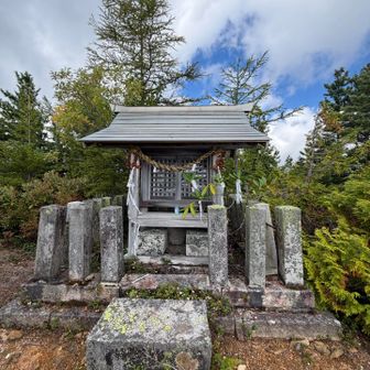南岳登頂！
南岳には山頂標識なし