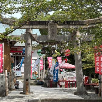 剣山神社は今日も賑やか