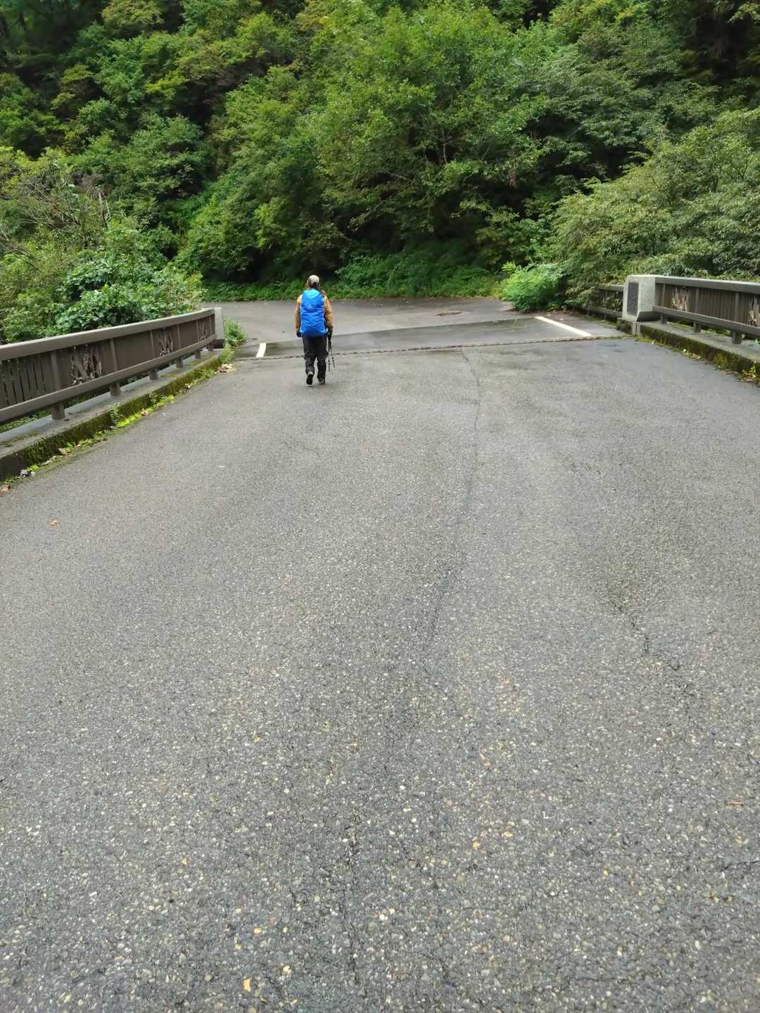 もう、ロード歩き嫌💢😤の相方さん😁