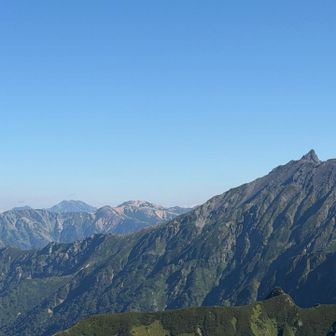 正面奥が野口五郎岳
奥に見えてるのは立山だそう✨