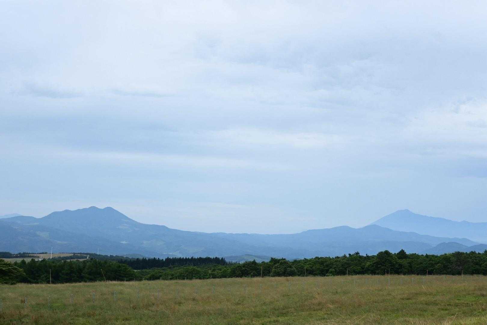 🏔️七時雨山と岩手山の対峙🏔️