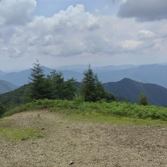 大岳山、御前山、三頭山