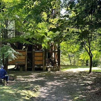 山頂広場は結構広い