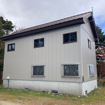 鳥原小屋にも寄ってみました。多分小屋番さんもいない