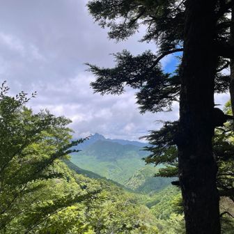 降りてくる頃にようやく晴れ間が☀️
