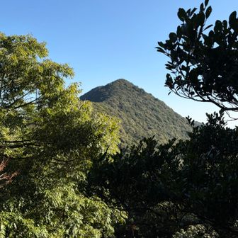 快晴登山男前な黒髪山