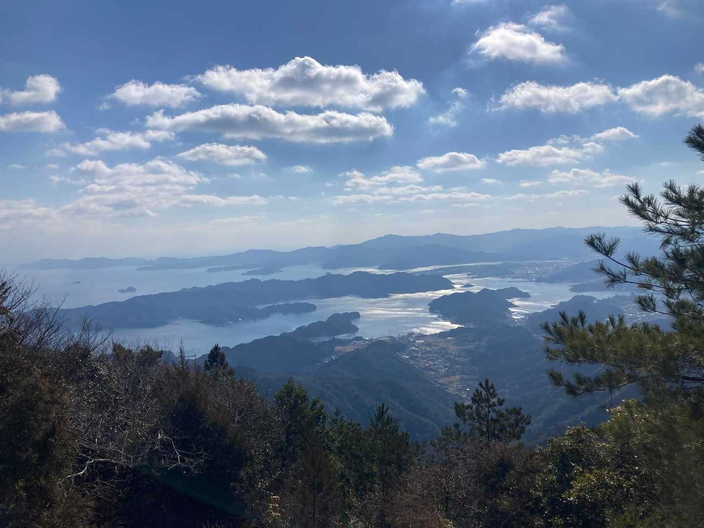 振り向くと、この景色