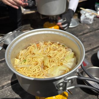 マルちゃん正麺醤油味🍜