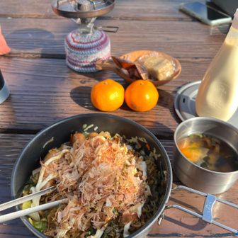 山で食べるとマヨネーズたっぷりかけても罪悪感なし❓😝