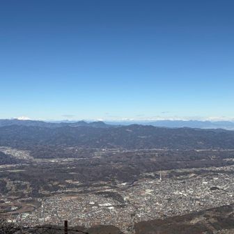 秩父の街並みと、遠くは、浅間山から日光男体山辺りまで、よく見えました✨