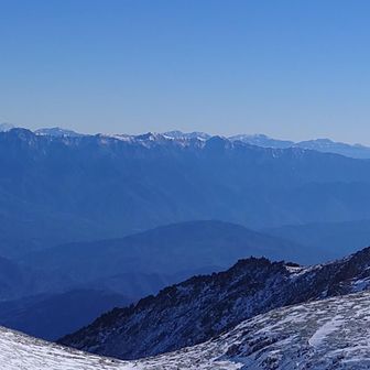 奥南ア。
よく見ると、富士山も。