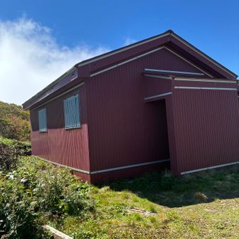 避難小屋
トイレあり