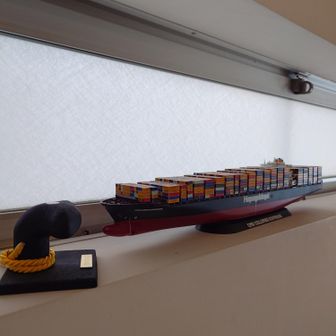 海で働く山好き