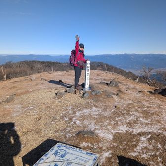 山頂で撮って頂きました