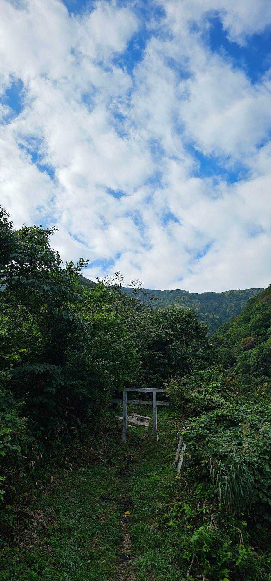 こちらでお声かけいただいた方がはじめてお目にかかる銀爺さん。
このあと整備に向かわれました。
いつもありがとうございます。