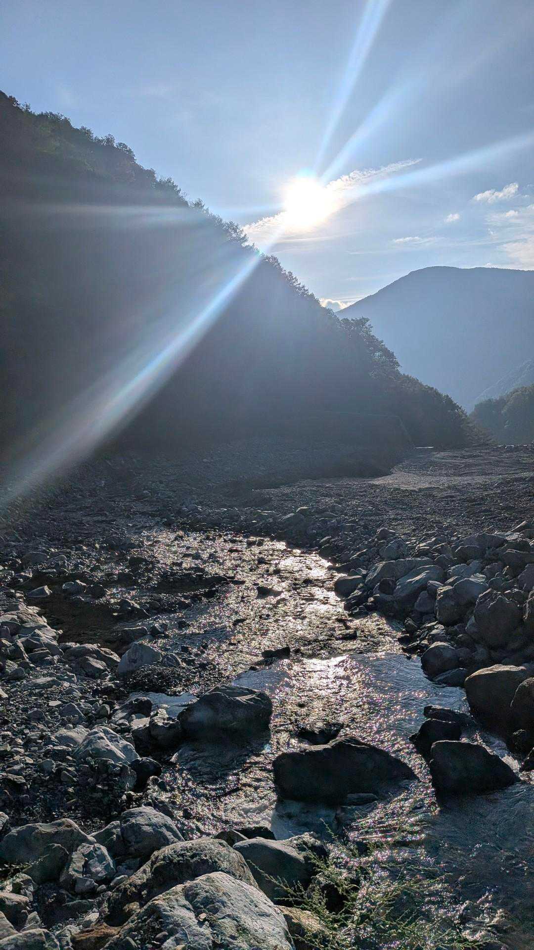 大門沢登山道入口-ゲート-奈良田バス停 縦走コースの写真