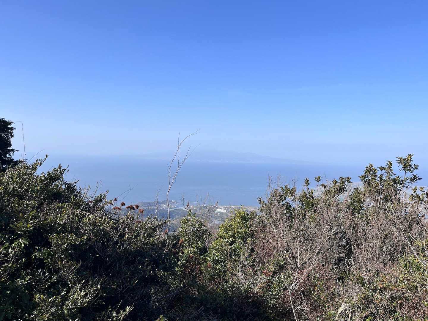 うっすら雲仙😅
