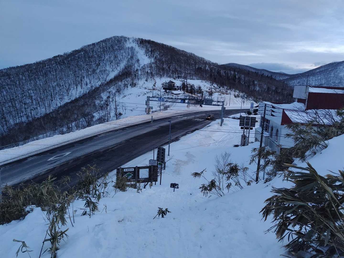 佐幌岳登山口に戻った💦

流石に疲れた😮‍💨
