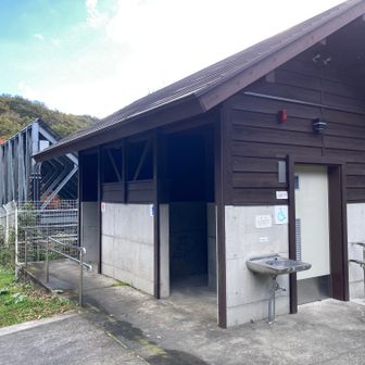 立烏帽子の🅿️、トイレ復活してた