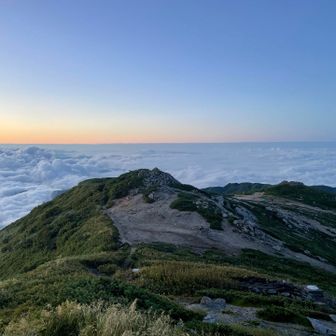 〜翌朝〜
小屋の外に出ると雲海が✨
