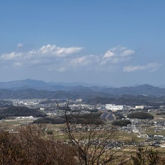山頂から笠形山と千ヶ峰(°▽°)