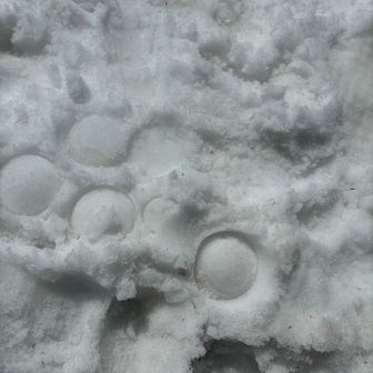 ガス缶の跡が綺麗な丸