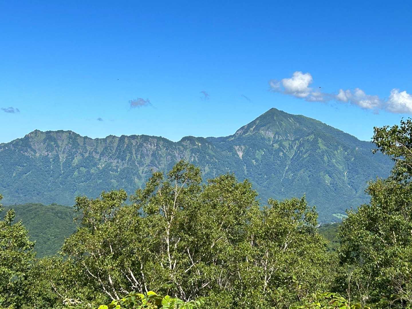 一の鳥居苑地-一ノ鳥居登山口-飯縄山 縦走コースの写真