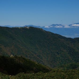 浅間山、籠の登山、四阿山が見えている