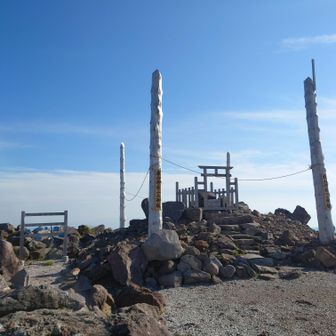 霧ヶ峰（白樺湖-車山-八島ヶ原湿原-山彦尾根-殿城山） / しまの登山