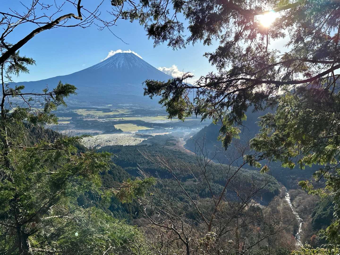 はさみ石からの🗻
