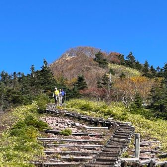 四阿山の山頂まであと少し。