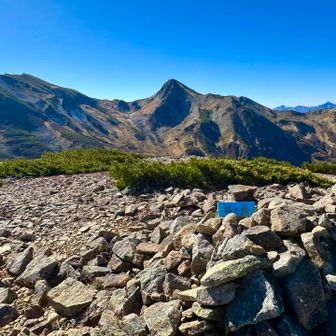 鉢ケ岳山頂
360度の大絶景👍独り占め🤫　　　