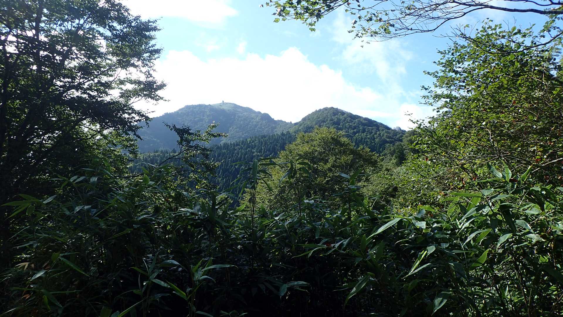 氷ノ山が見えている。
