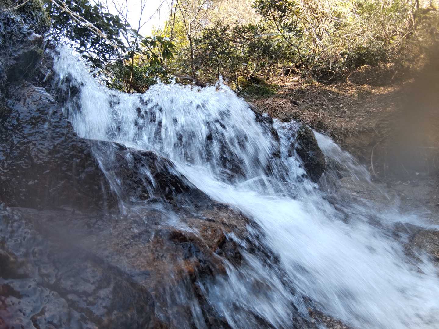 雪解けの水、たくさんたくさん。