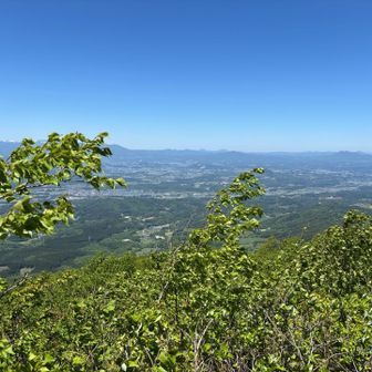 岩木山、八甲田山方面