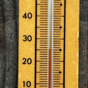 気温は25度くらい
低山でも風があるので涼しいです