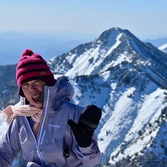 写真を撮ってもらう時　爆風🌪️ わー！