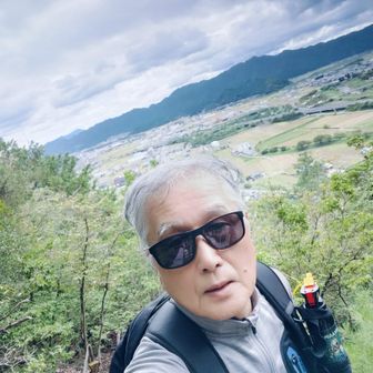 めっちゃ、疲れてる〜。
無事に帰らなきゃ😐