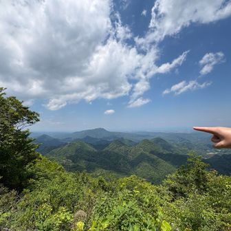 あっちの山は？