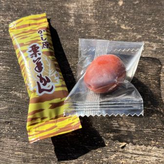 デザートにあろりんさんがカリカリ梅と羊羹をくれました。
そういえば、TTTので際にこのカリカリ梅でりょうさんが元気になっていたな🤭