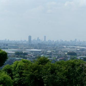 南側　名古屋方面