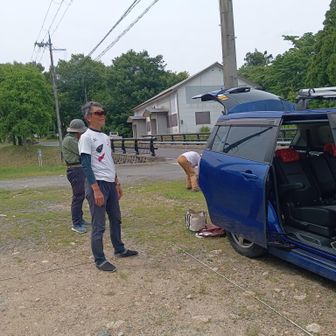 車に無事戻れ、ほっとしました😄
西山は疲れました〜🙆