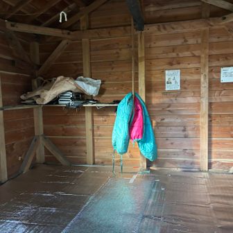 綺麗でシュラフ携帯トイレも
完備されています