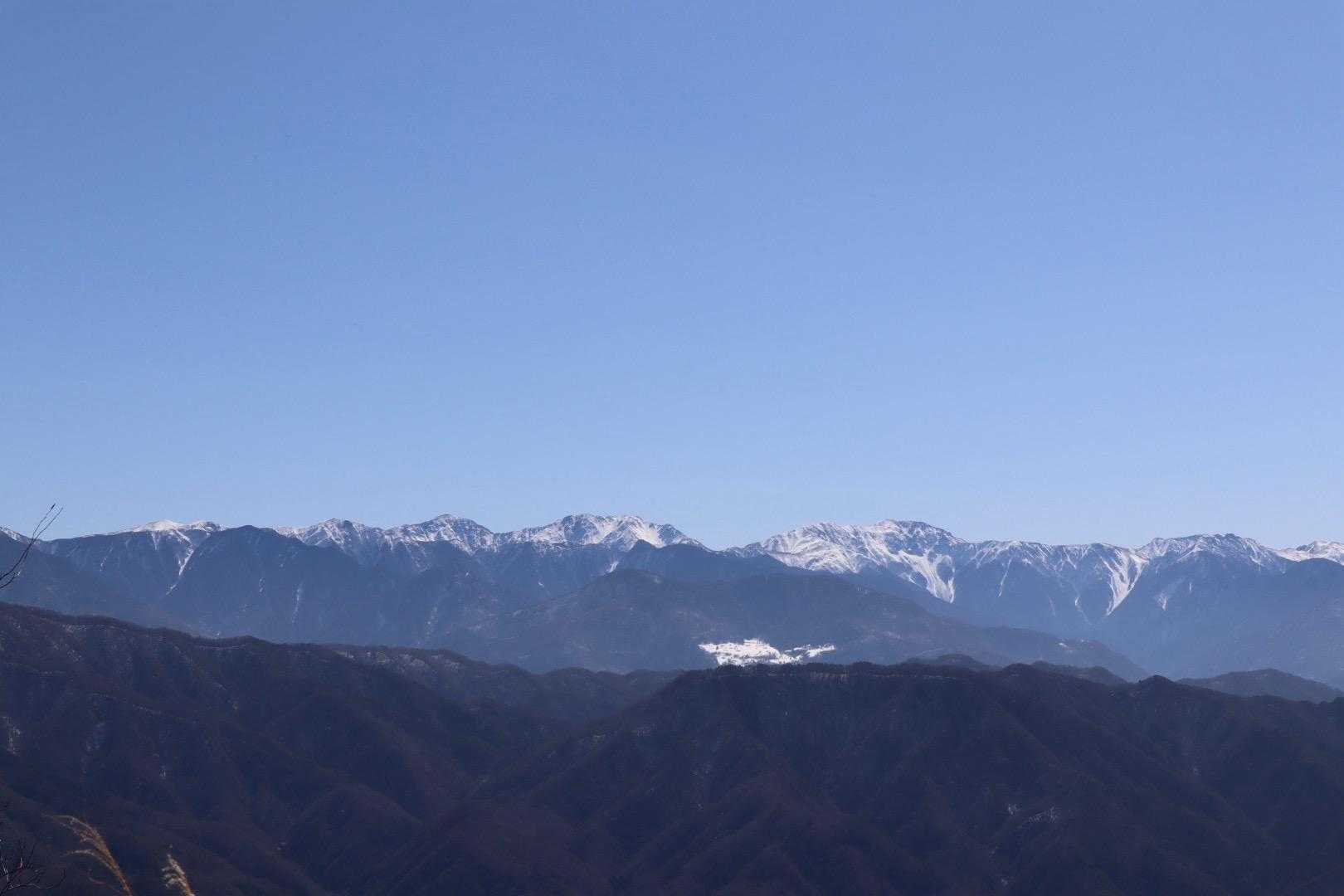 陣馬形山登山口-赤松の大木-丸尾のブナ-陣馬形山 往復コースの写真