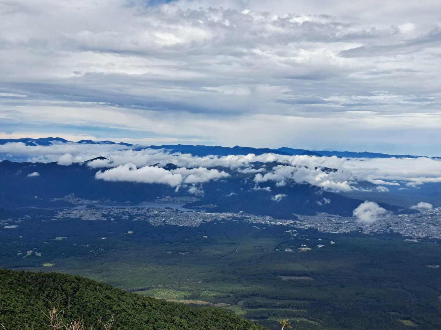 すでに雲より高い位置